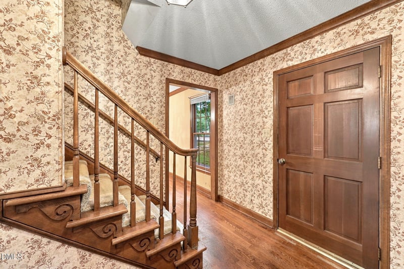 100 Escher Ln, Cary, NC 27511