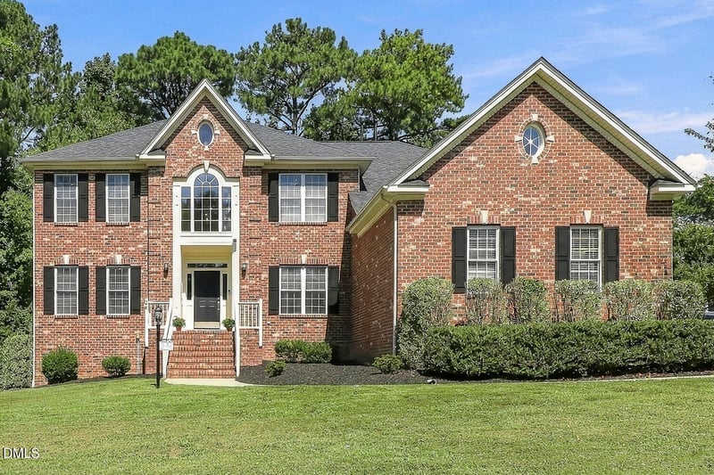 100 Hemingford Grey Ct, Cary, NC 27518