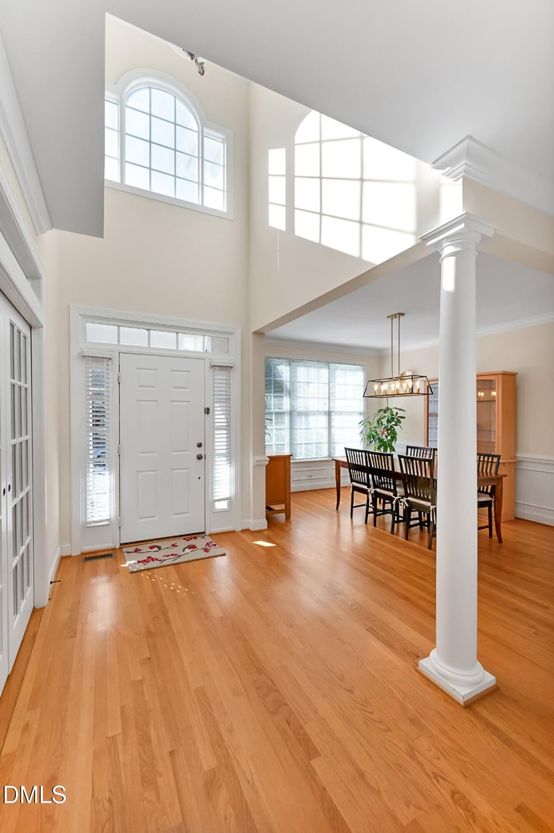 100 Maywood Way, Chapel Hill, NC 27516