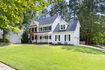 100 Norwalk St, Holly Springs, NC 27540