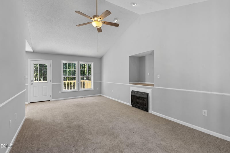 100 Southland Dr, Zebulon, NC 27597