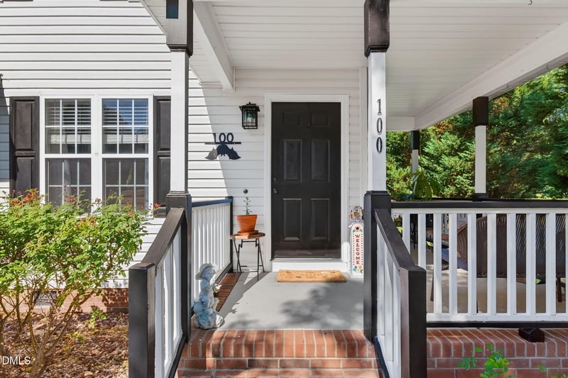 100 Trailwood Dr, Clayton, NC 27520