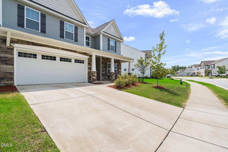 1000 Atlantis St, Fuquay Varina, NC 27526