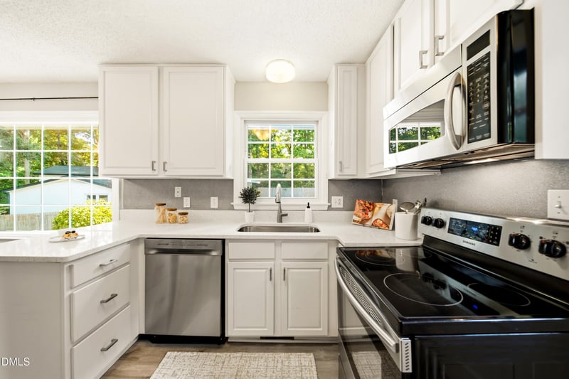 1000 Brookgreen Dr, Cary, NC 27511