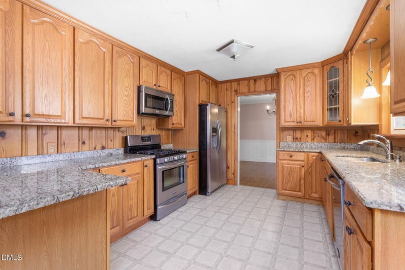 1000 Hanford Rd, Graham, NC 27253