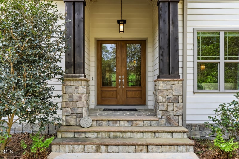 10004 Sandcreek Ct, Chapel Hill, NC 27517