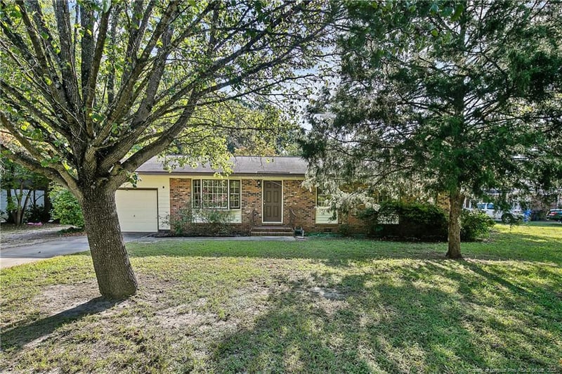 1001 Arberdale Dr, Fayetteville, NC 28304