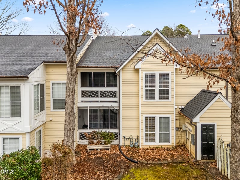 1001 Kingswood Dr #J, Chapel Hill, NC 27517