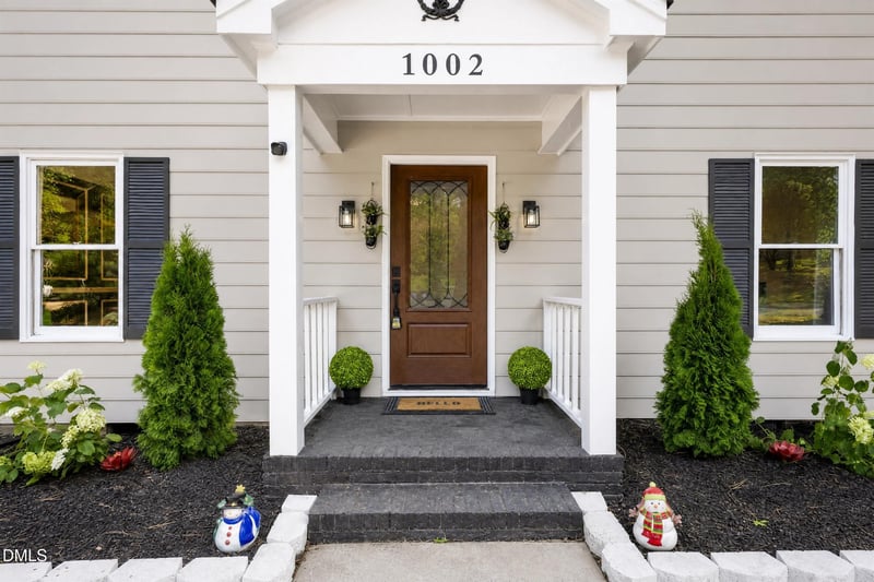 1002 Apache Ln, Apex, NC 27502