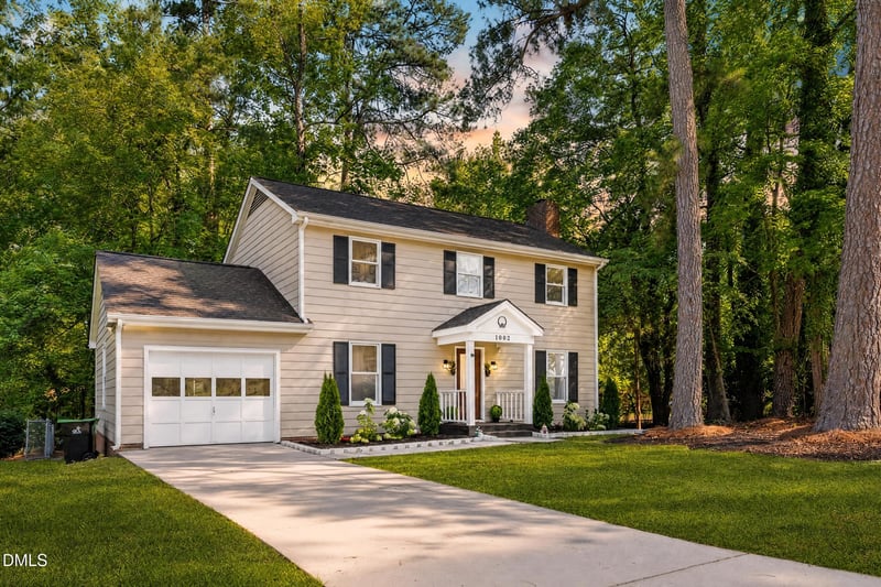 1002 Apache Ln, Apex, NC 27502