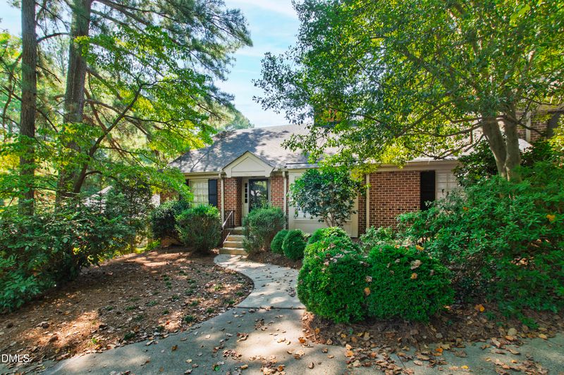 1002 Blenheim Dr, Raleigh, NC 27612