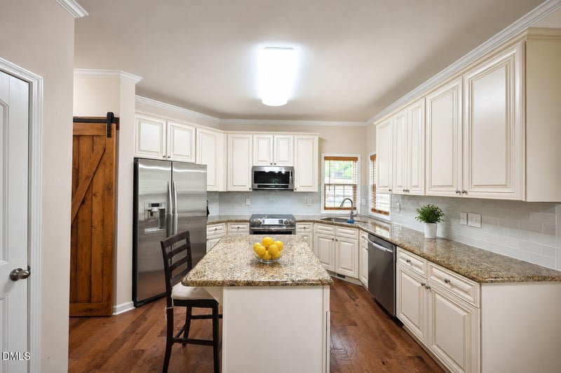 1003 Irongate Dr, Apex, NC 27502
