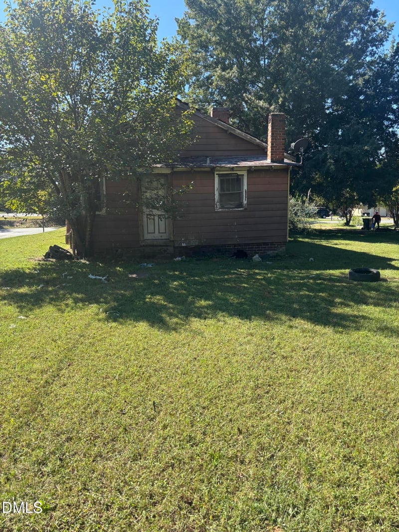 1003 Sharpe Rd, Burlington, NC 27217