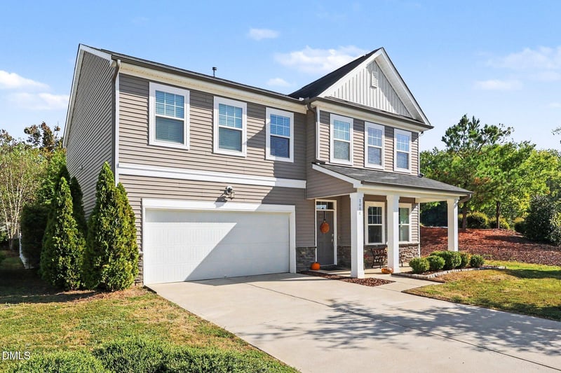 1004 Bellewood Park Dr, Angier, NC 27501