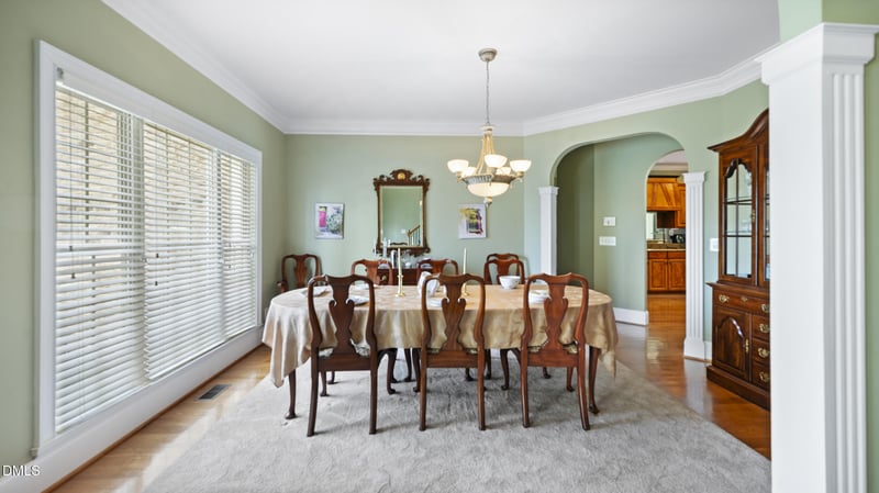 1004 Dunleigh Rd, Burlington, NC 27215