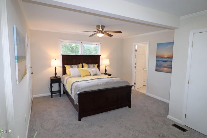 1004 Seabrook Rd, Raleigh, NC 27610