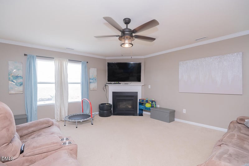 1006 Collington Dr, Mebane, NC 27302