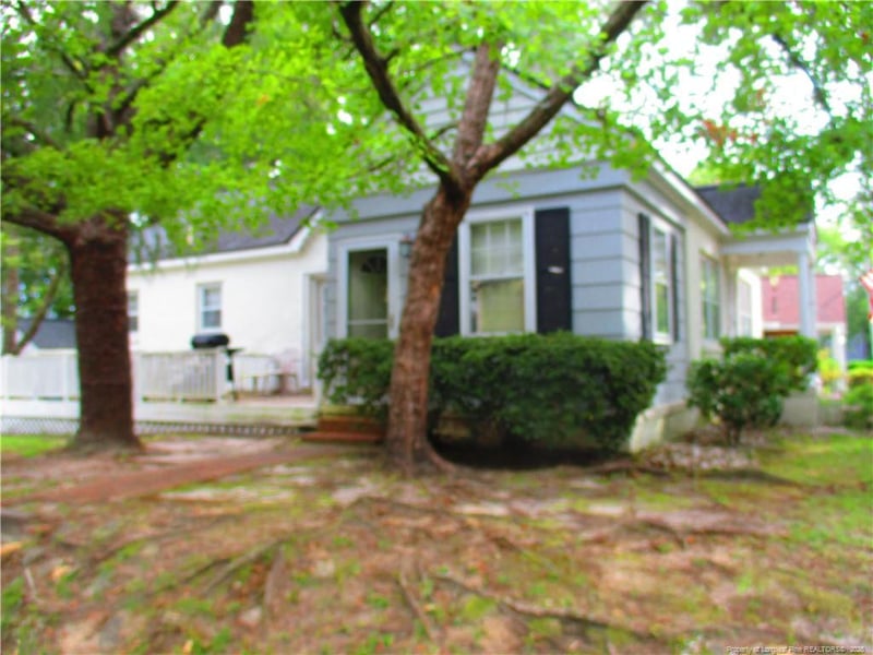 1006 W Rowan St, Fayetteville, NC 28305