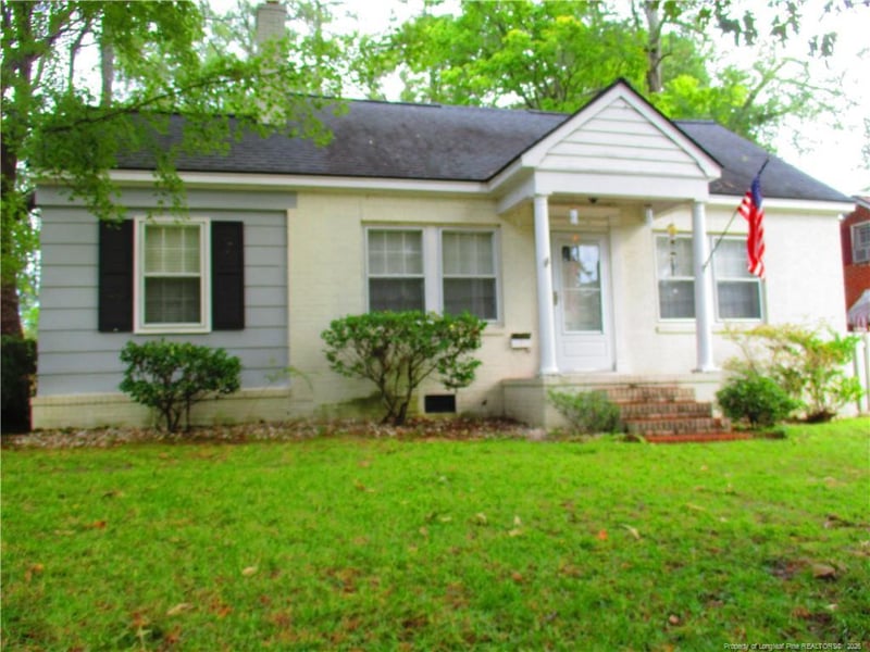1006 W Rowan St, Fayetteville, NC 28305