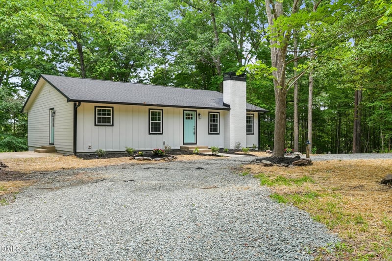 1007 Mcneill Rd, Sanford, NC 27330