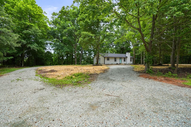 1007 Mcneill Rd, Sanford, NC 27330