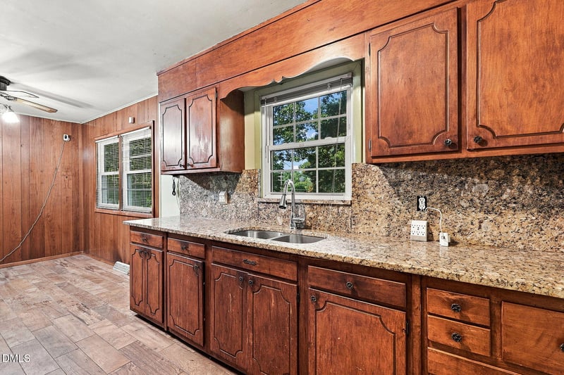 1008 Beverly Dr, Raleigh, NC 27610