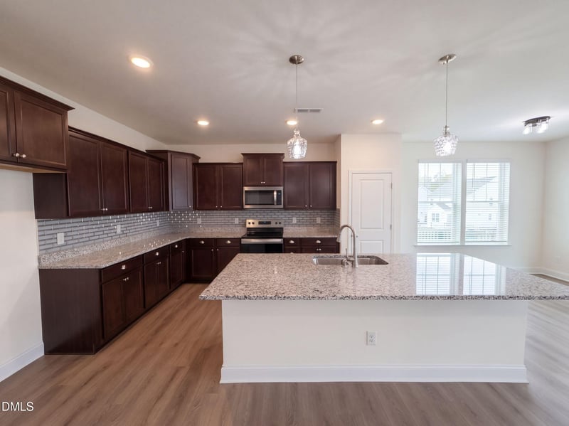 1008 Channel Drop Loop, Zebulon, NC 27597