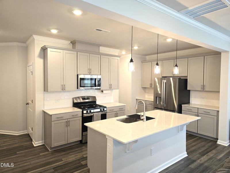 1008 Maple Branch Cir, Graham, NC 27253