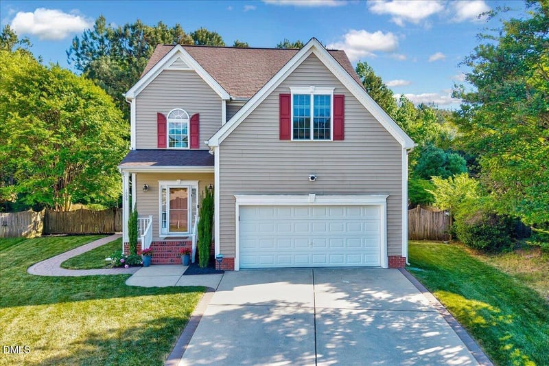 1009 Country Glen Ct, Apex, NC 27502