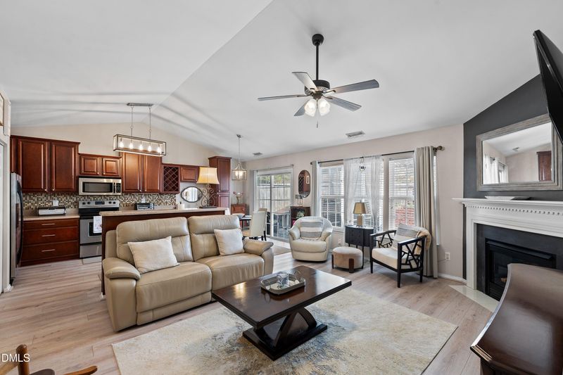 1009 Narcissus, Clayton, NC 27520