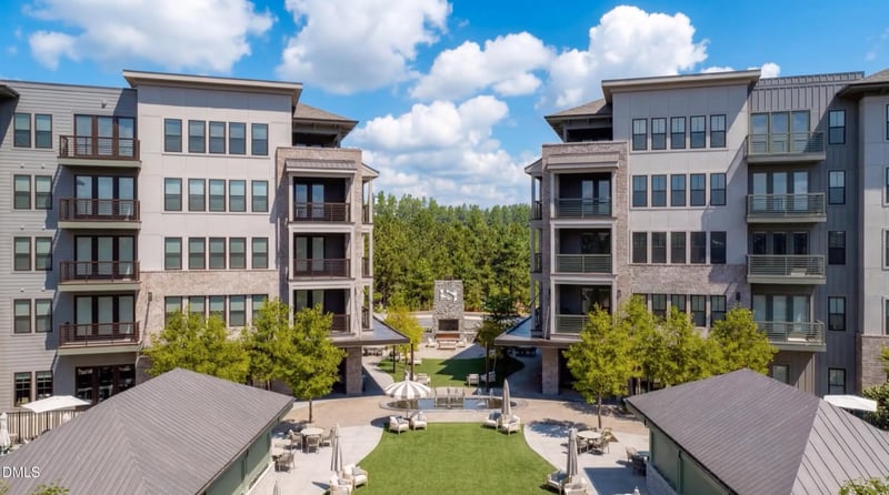 101 Forest Grove Blvd #302, Chapel Hill, NC 27517