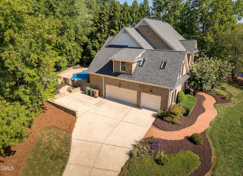 101 Glade Park Rd, Cary, NC 27518