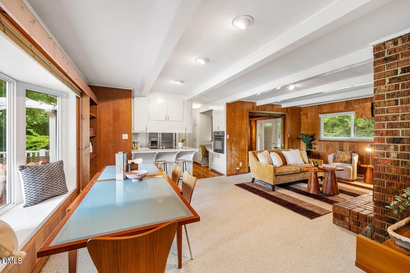 101 Ray Rd, Chapel Hill, NC 27516