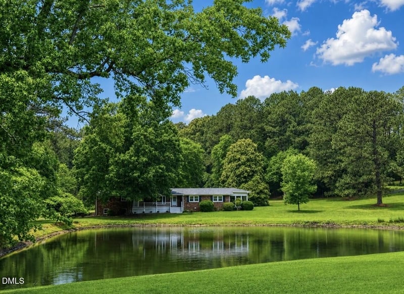 101 Ray Rd, Chapel Hill, NC 27516