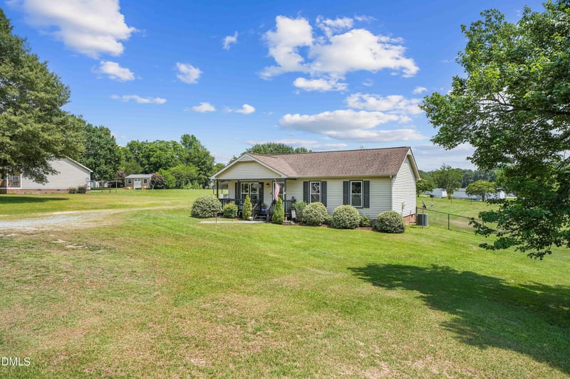 101 Stephenson Rd, Benson, NC 27504