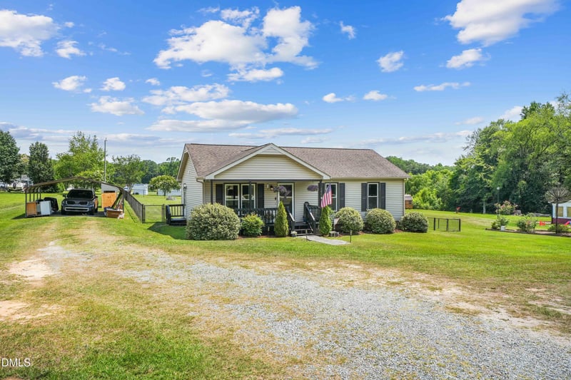 101 Stephenson Rd, Benson, NC 27504