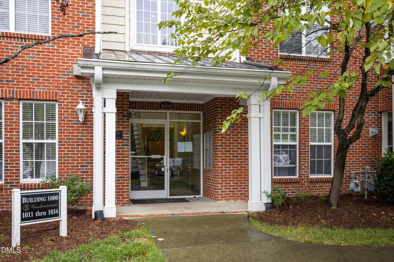 1011 Arborgate Cir, Chapel Hill, NC 27514