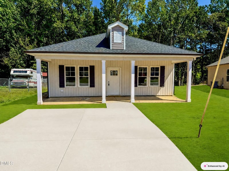 1011 E Maplewood Dr #A, Benson, NC 27504