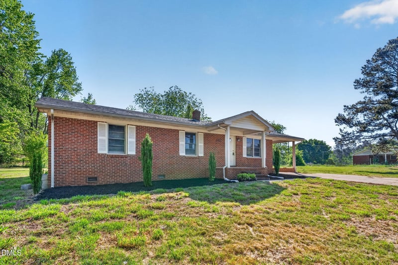 10166 Buffalo Rd, Clayton, NC 27527