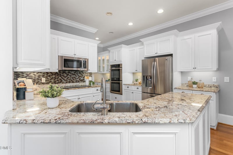 1018 Lochshire Dr, Burlington, NC 27215