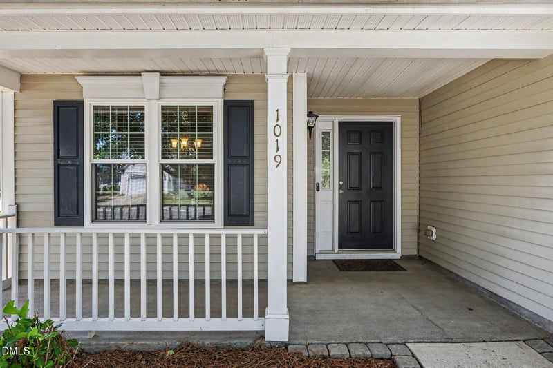 1019 Penncross Dr, Raleigh, NC 27610