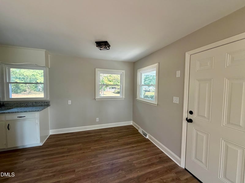 102 Anne St, Dunn, NC 28334