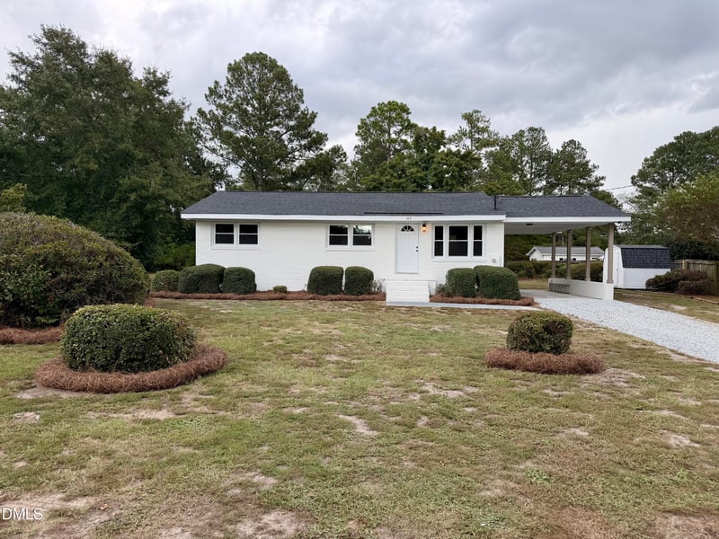 102 Anne St, Dunn, NC 28334