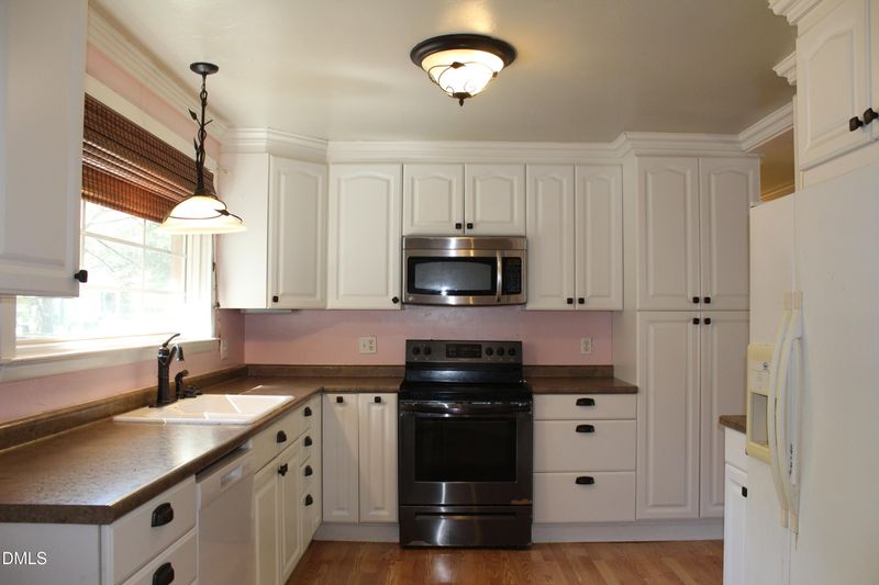 102 Gainey Dr, Goldsboro, NC 27530