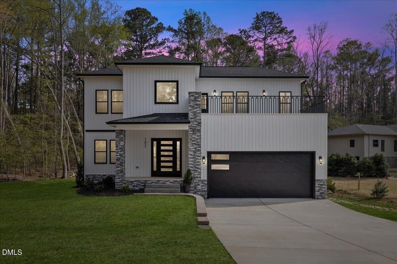 102 Horseman Dr, Louisburg, NC 27549