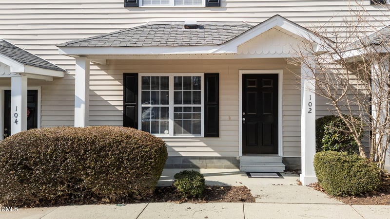 102 Licorice Dr, Apex, NC 27502