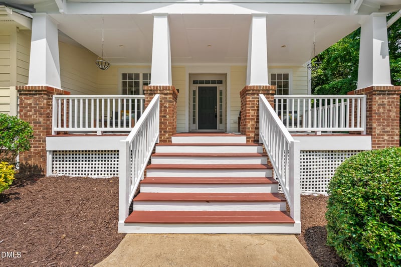 102 Mintawood Ct, Cary, NC 27519