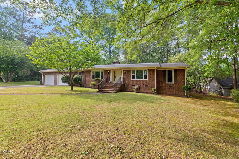 102 Olmstead Ct, Garner, NC 27529