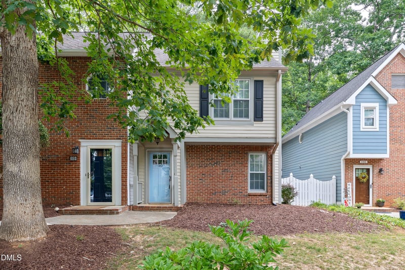 102 Westview Cove Ln, Cary, NC 27513