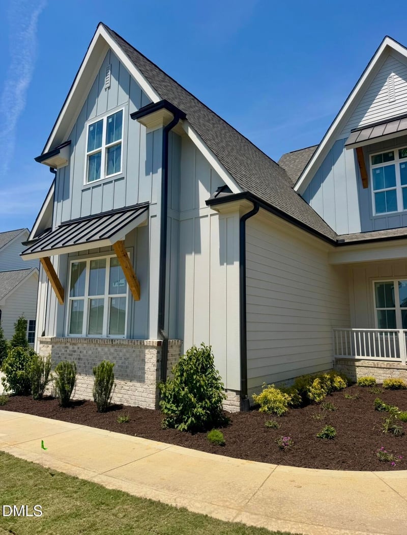 1020 Azalea Garden Cir, Raleigh, NC 27603